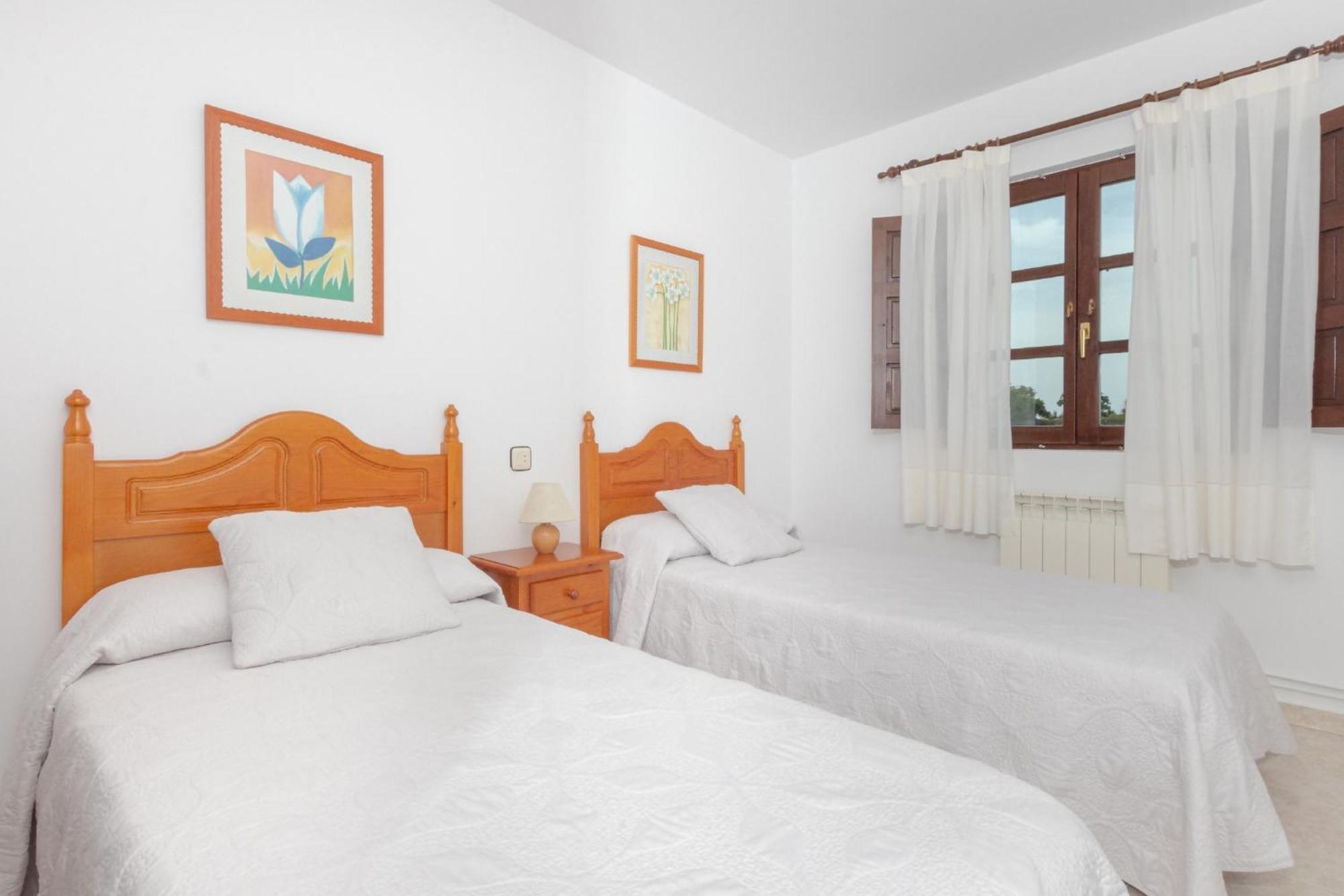 Apartamentos El Acebo Navés エクステリア 写真