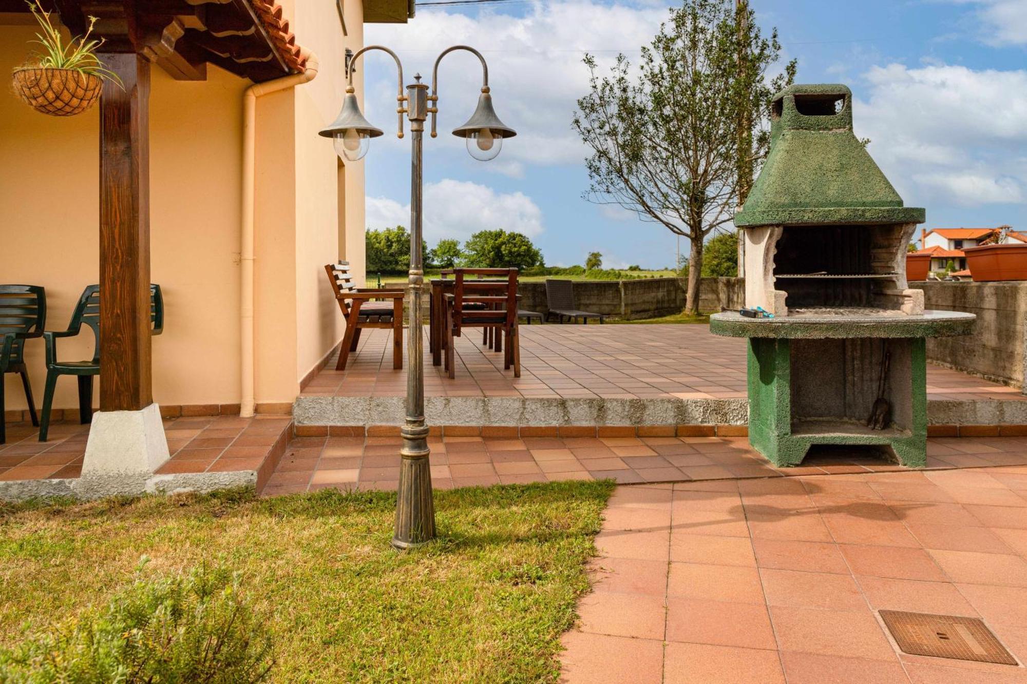 Apartamentos El Acebo Navés エクステリア 写真